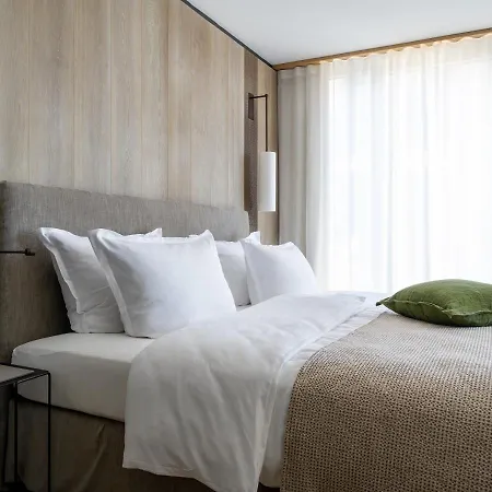 Hirschen Horn מלון