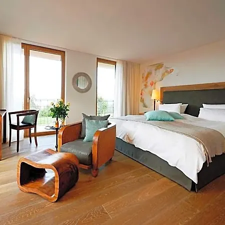 Hirschen Hotel 3*