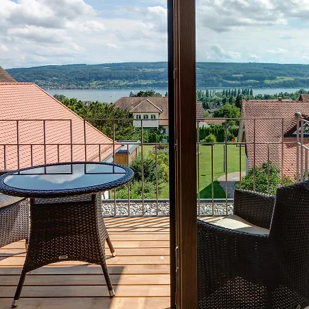 Отель Hirschen Horn Гайнхофен